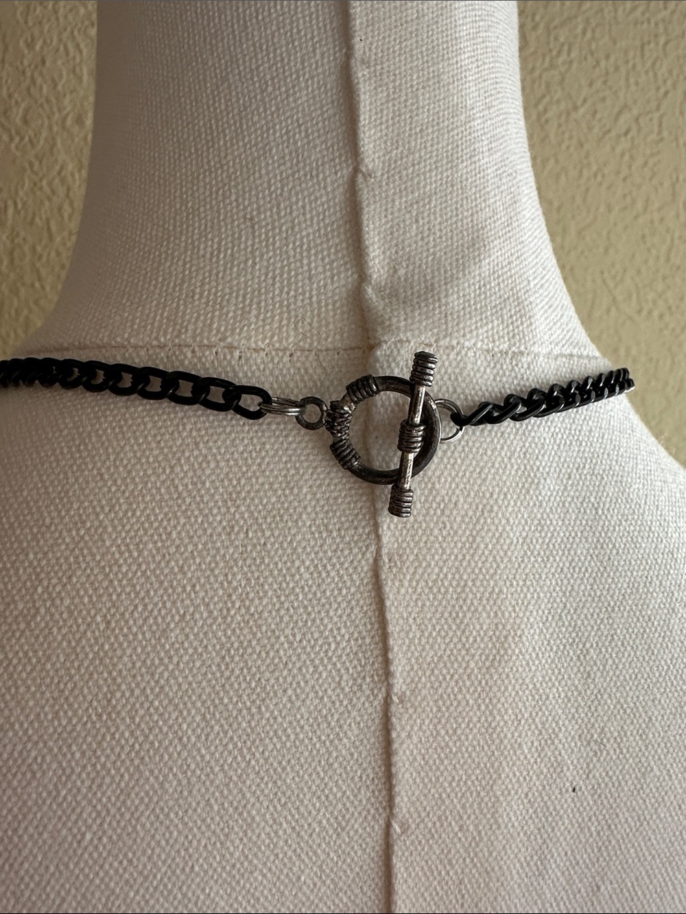 Hand Crafted βBroken Windowβ Pendant Necklace - Picture 3 of 4